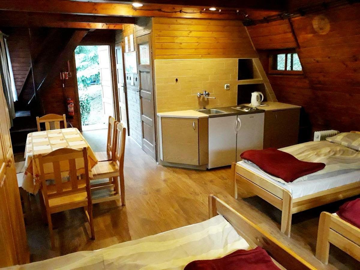 Pod Kamiennikiem Hotel Trzemesnia Eksteriør billede